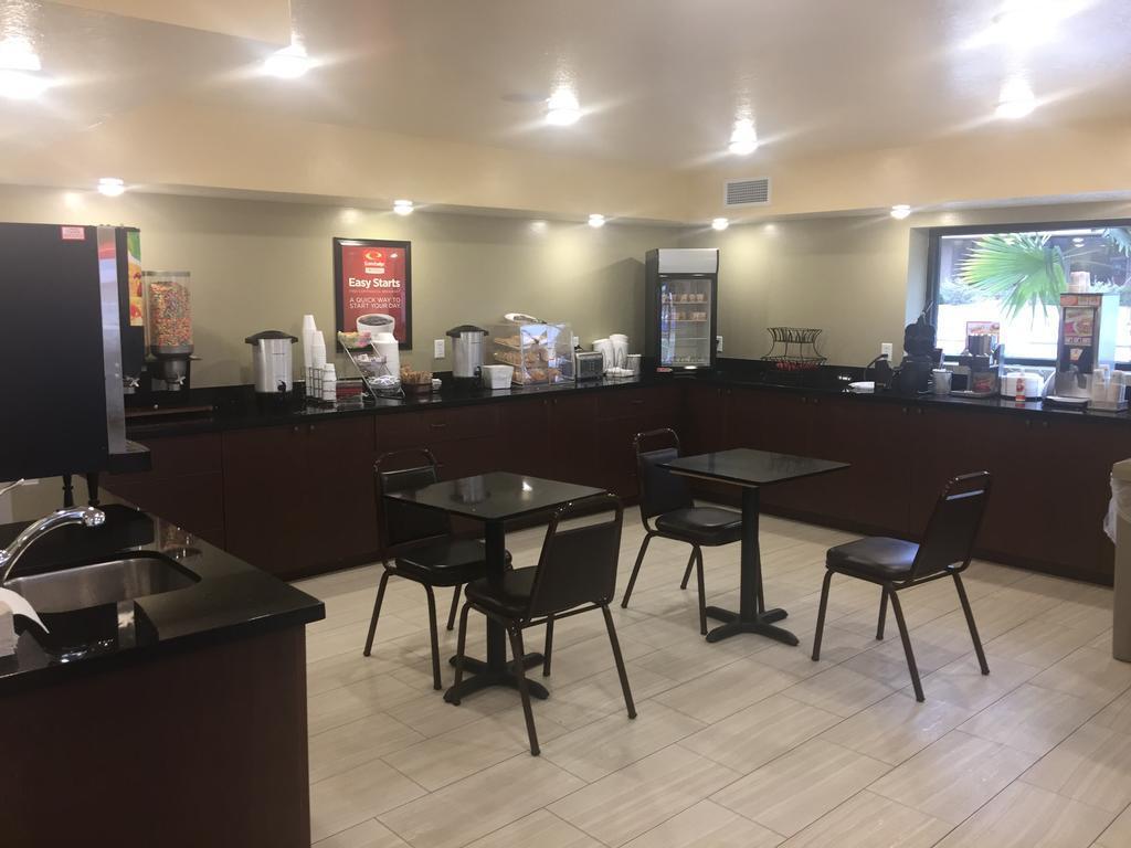 Econo Lodge Hurricane Zion Park Area Экстерьер фото