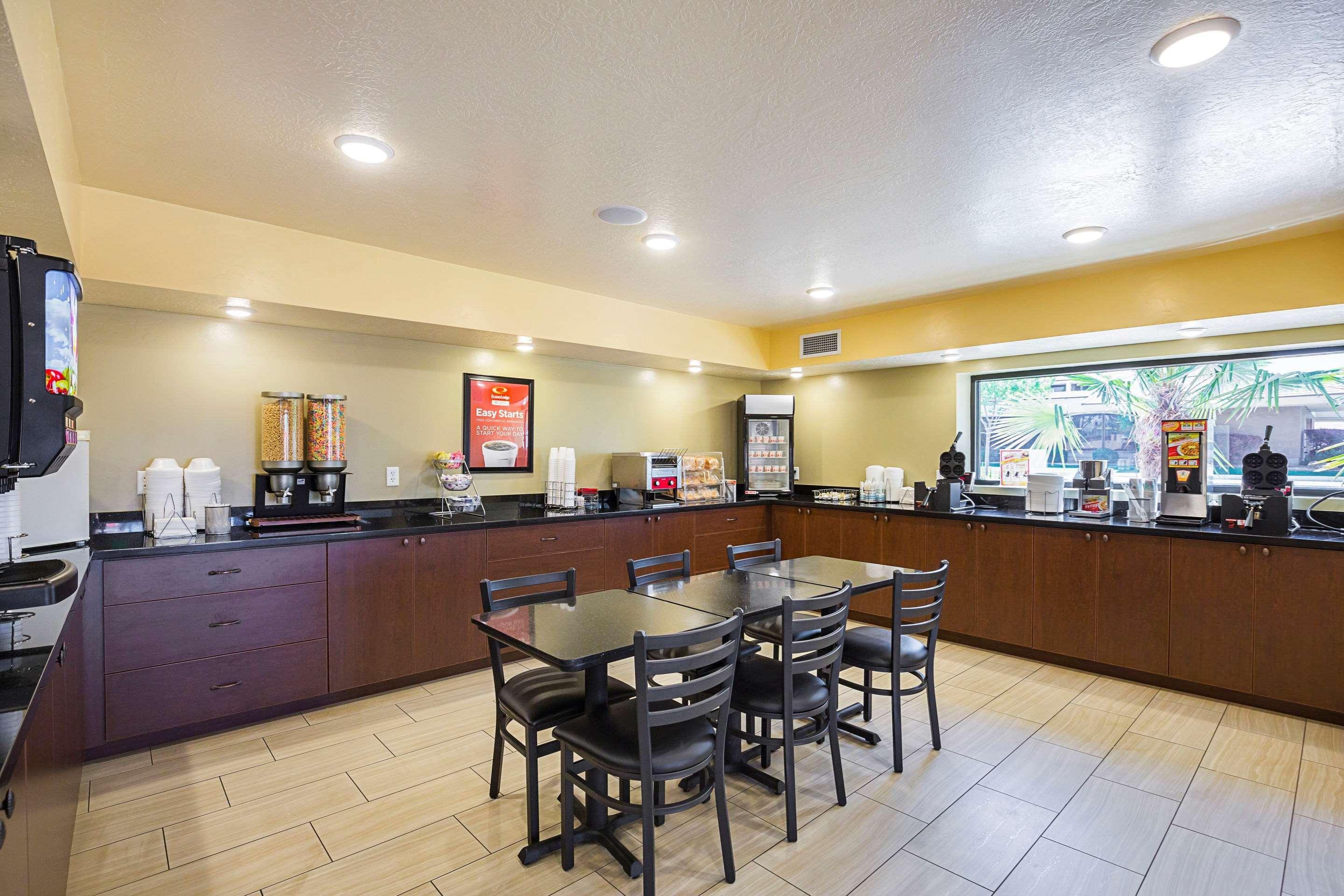 Econo Lodge Hurricane Zion Park Area Экстерьер фото