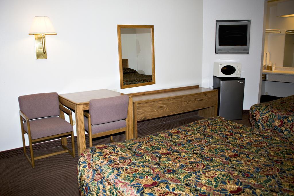 Econo Lodge Hurricane Zion Park Area Экстерьер фото