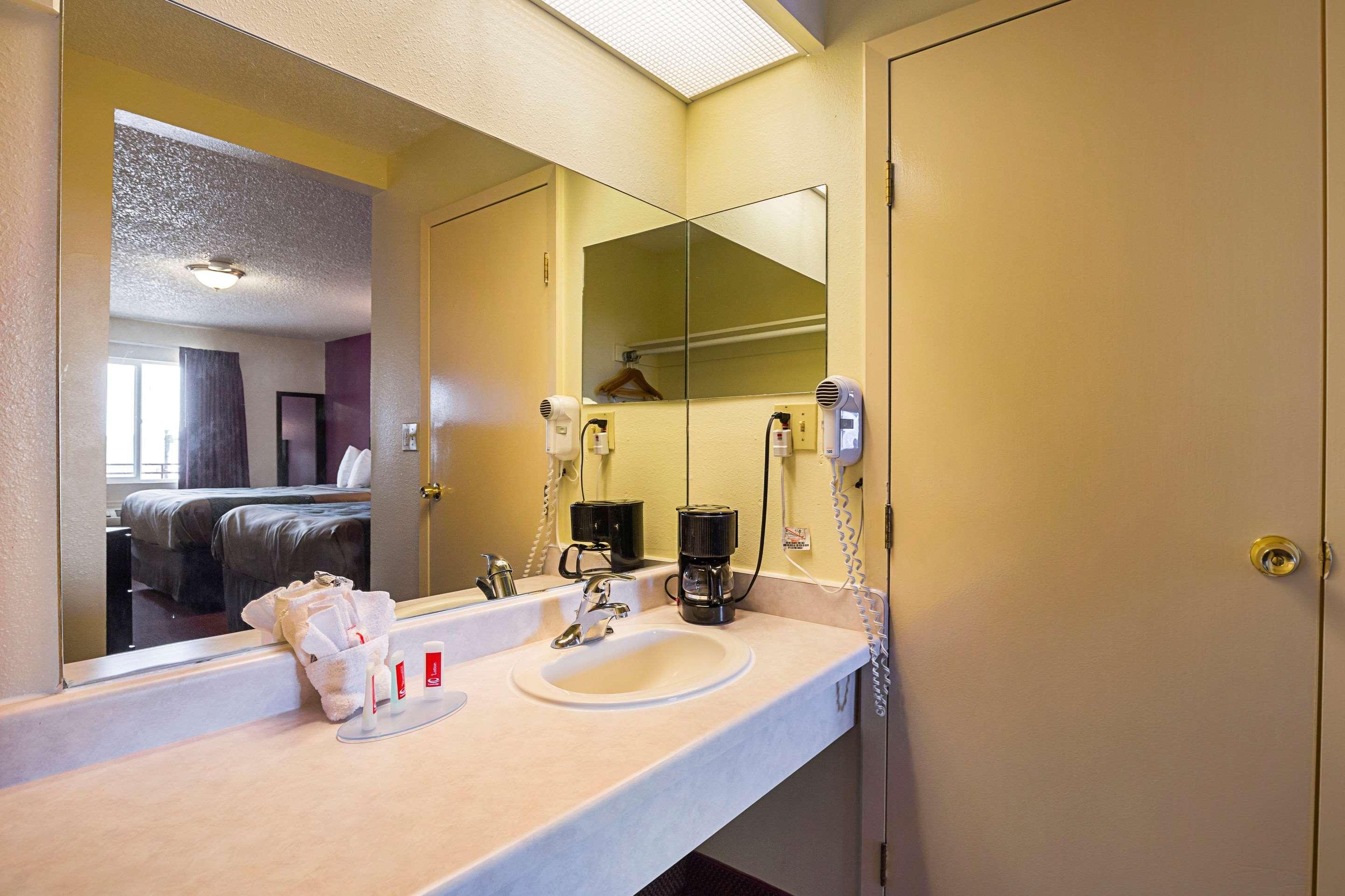 Econo Lodge Hurricane Zion Park Area Экстерьер фото