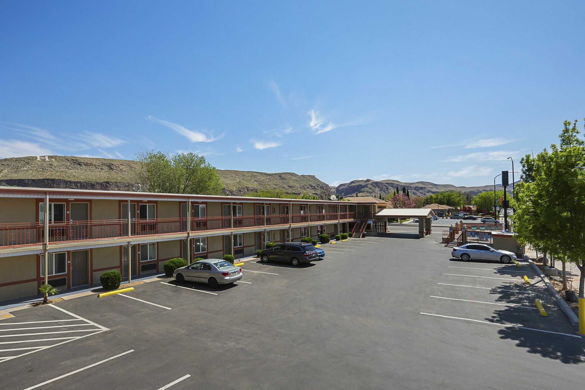 Econo Lodge Hurricane Zion Park Area Экстерьер фото